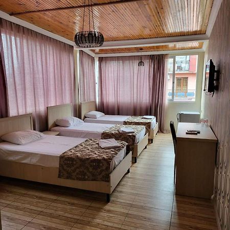 Hotel Elio Batumi Kültér fotó