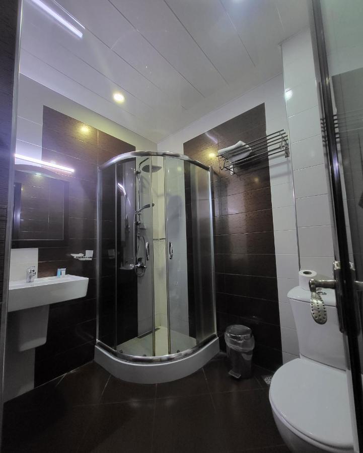 Hotel Elio Batumi Kültér fotó