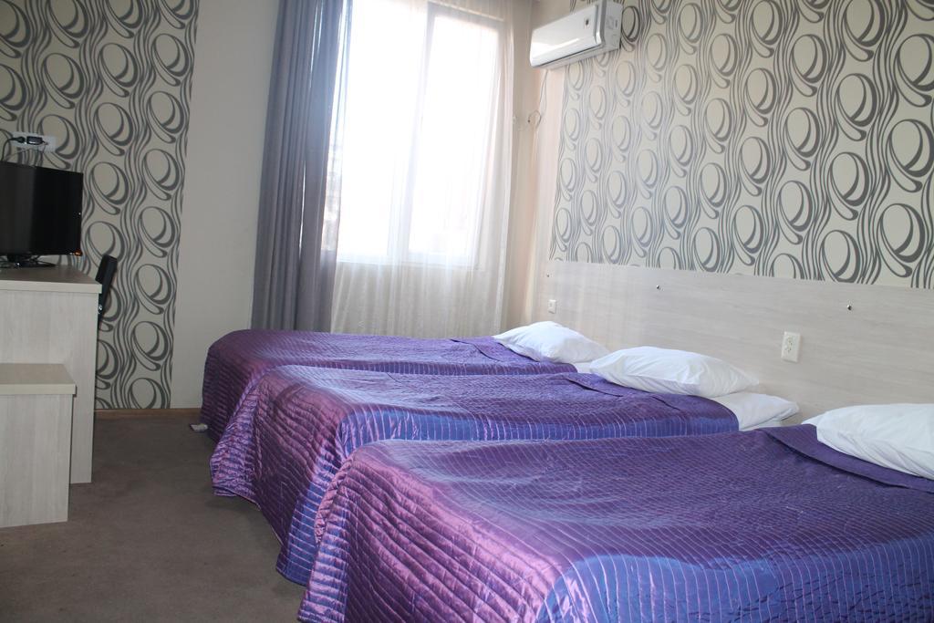 Hotel Elio Batumi Kültér fotó