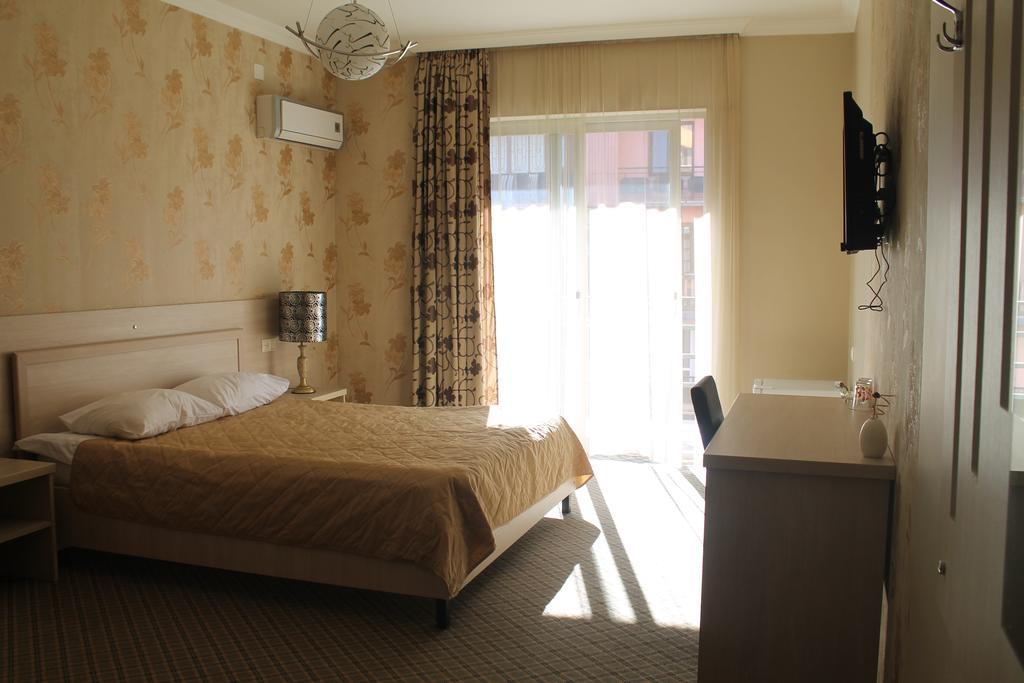 Hotel Elio Batumi Kültér fotó