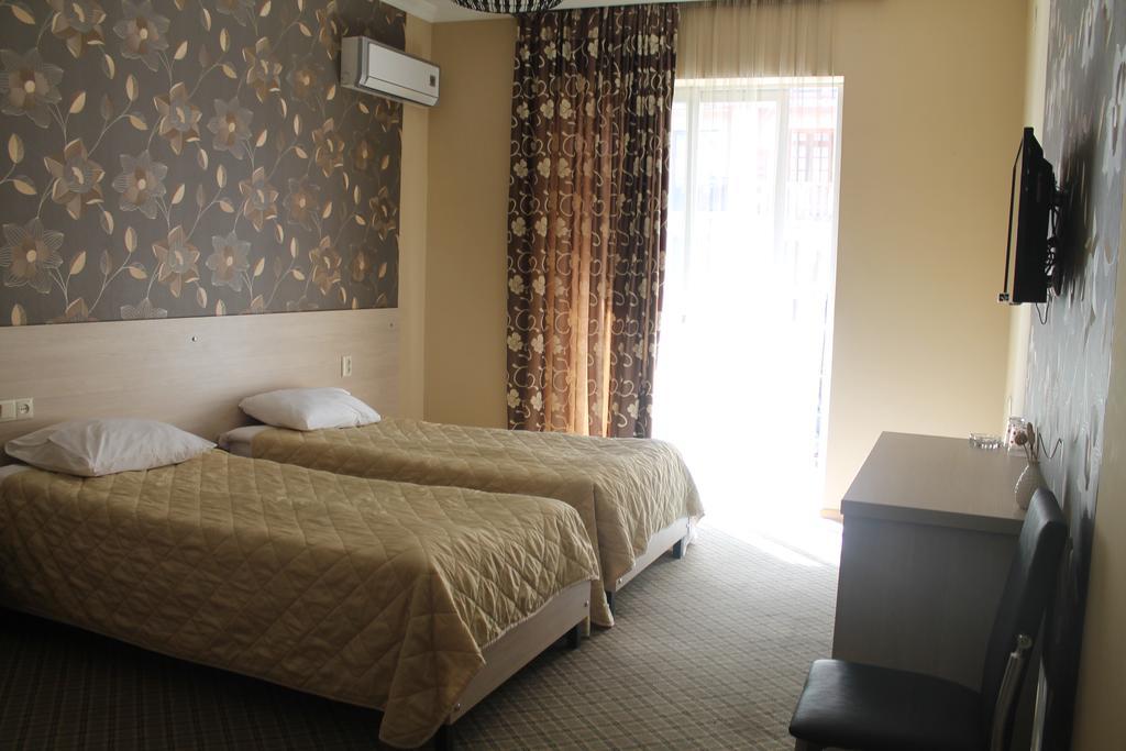 Hotel Elio Batumi Kültér fotó