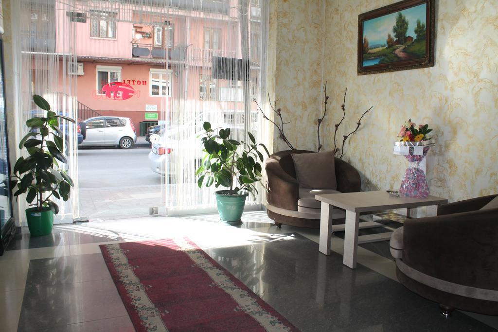 Hotel Elio Batumi Kültér fotó